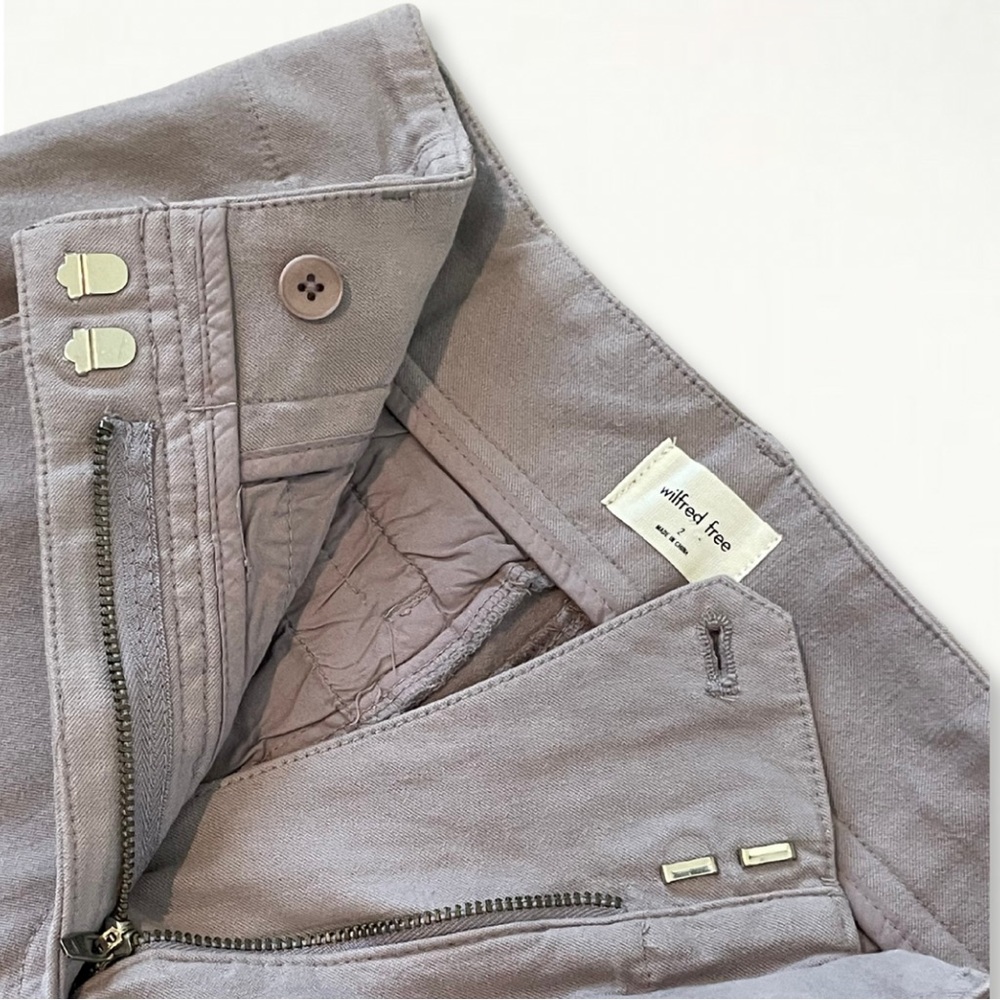 SOLD Aritzia Wilfred Free Ascendant Pant High-Waisted Utility Pants in Purple - Picture 10 of 16
